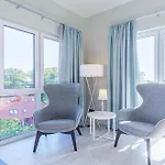 Apartment Rundblick - Stilvolle 5-sterne-ferienwohnung Mit Blick Auf Den Bodden *