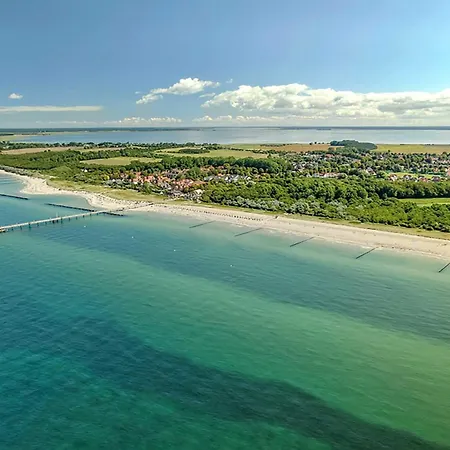 Rundblick - Stilvolle 5-sterne-ferienwohnung Mit Blick Auf Den Bodden *
