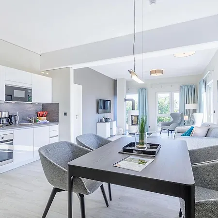 Rundblick - Stilvolle 5-sterne-ferienwohnung Mit Blick Auf Den Bodden Apartment *